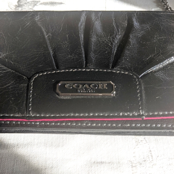 Coach Black Leather Exterior  & Pink Satin Interior Purse.  Silver Chain Strap. - Picture 3 of 7